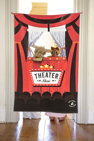 Joc cu fixare pe usa, Wallxpert, Theater, Rosu