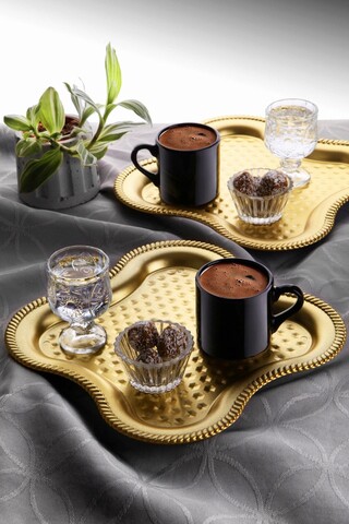 Set cesti de cafea, Rowe, 196RWE2524, Plastic, + 2 tavi servire 21 x 21 cm, Auriu