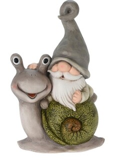 Gnome and snail