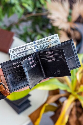 Portofel barbatesc, Liverpool, Garbalia