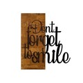 Decoratiune de perete, Dont Forget To Smile, 50% lemn/50% metal, Dimensiune: 47 x 58 cm, Nuc / Negru