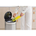Cos de gunoi cu soft touch, Brabantia, Touch New Matt, 30 L, 32x29.5x72 cm, otel, argintiu