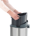 Cos de gunoi cu soft touch, Brabantia, Touch New Matt Fingerprint Proof, 40 L, 30.2x43.5x72.7 cm, otel, argintiu