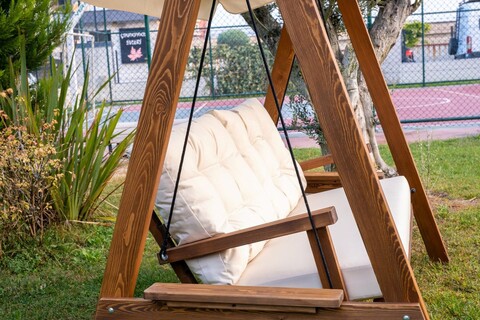 Balansoar de gradina 2 locuri, Swingo, Pera 2000, 203x116x180 cm, Cadru: 100% MID, Bej