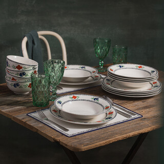 Multicolor, Serviciu de masa