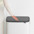 Cos de gunoi cu soft touch, Brabantia, Bo Touch, 60 L, 31.2x54.5x65.6 cm, otel, alb
