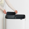 Cos de gunoi cu soft touch, Brabantia, Bo Touch, 2x30 L, 31.2x54.5x65.6 cm, otel, alb