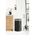 Cos de gunoi cu soft touch, Brabantia, Touch New, 40 L, 30.2x43.5x72.7 cm, otel, negru mat/argintiu
