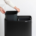 Cos de gunoi cu soft touch, Brabantia, Bo Touch Matt, 2x30 L, 31.2x54.5x81.5 cm, otel, negru mat