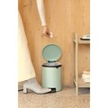Cos de gunoi cu pedala, Brabantia, NewIcon Jade Green, 5 L, 27.2x20.5x29.1 cm, otel, verde jad
