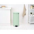 Cos de gunoi cu pedala, Brabantia, NewIcon Jade Green, 30 L, 38x29.3x67.9 cm, otel, verde jad
