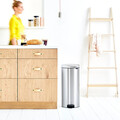 Cos de gunoi cu pedala, Brabantia, NewIcon Fingerprint Proof, 30 L, 38x29.3x67.9 cm, otel, argintiu