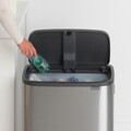 Cos de gunoi cu soft touch, Brabantia, Bo Touch Matt Fingerprint Proof, 60 L, 31.2x54.5x65.6 cm, otel, argintiu