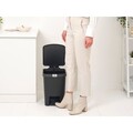 Cos de gunoi cu pedala, Brabantia, StepUp, 25 L, 35.2x28x40.9 cm, polipropilena, gri inchis