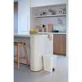 Cos de gunoi cu pedala, Brabantia, StepUp, 25 L, 35.2x28x40.9 cm, polipropilena, gri deschis