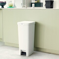 Cos de gunoi cu pedala, Brabantia, StepUp, 40 L, 35.2x28x66.6 cm, polipropilena, gri deschis