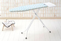 Masa de calcat, Brabantia B, PerfectFlow Fresh Breeze, 124x38 cm, 7 pozitii de reglare, cu suport statie de calcat, otel/bumbac