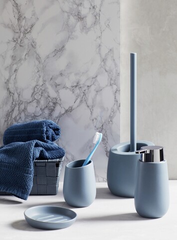 Perie pentru toaleta cu suport Badi, Wenko, 13.5x38 cm, ceramica/silicon, albastru