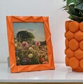 Rama foto Orangy, Mauro Ferretti, 20x25 cm, polirasina/sticla, portocaliu
