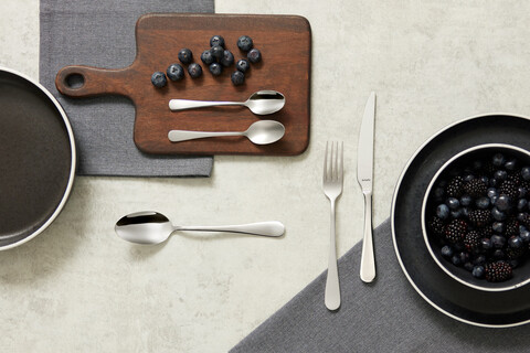 Set tacamuri 24 piese in cutie de lemn Venus, Amefa, 6 persoane, inox 18/10, argintiu