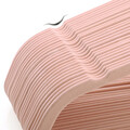 Set 50 umerase pentru haine acoperite cu catifea, Songmics, 43.5x22.5 cm, antialunecare, max 5 kg, roz