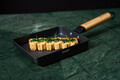 Tigaie Jade, Samurai Gourmet by Rikito Watanabe si Cooking by Heinner, 18x15x3.4 cm, aluminiu, negru/natur