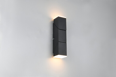 Aplica de perete Raglan, TRIO, 5x8x17 cm, 3.8W, 2x SMD, metal, negru mat