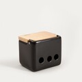Recipient cu capac pentru usturoi Sylan, Homla, 11.9x9.9x10.5 cm, ceramica/lemn, negru/natur
