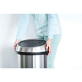 Cos de gunoi cu soft touch, Brabantia, Matt Steel Fingerprint Proof, 60 L, 40x40x71 cm, otel, argintiu