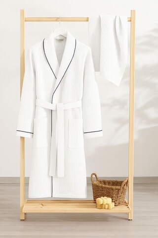 Set halat si prosop de baie, L'essentiel Maison, Soho, 65% bumbac/35% poliester, Alb
