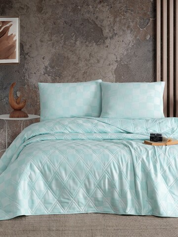 Cuvertura matlasata dubla, L'essentiel Maison, Kareli Saten, Amestec bumbac, Verde menta