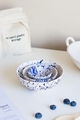 Set boluri ceramice, Hermia, 886SVN1115, Mediu: 12,2 x 12,2 x 4,7 cm (1 bucată), Bleumarin/Alb