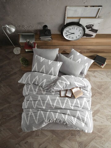 Lenjerie de pat dubla King (FR), 3 piese, L'essentiel Maison, Olivia, Gri/Alb