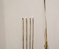 Decoratiune de perete, Mauro Ferretti, Mumbasa, 26x6.5x39.5 cm, ceramica, alb/auriu