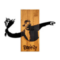 Decoratiune de perete, Banksy, Lățime: 69 cm Înălțime: 58 cm Adâncime: 3 cm, Nuc / Negru