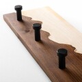 Cuier de perete din lemn, Mountain 4, Lățime: 60 cm Înălțime: 14 cm Adâncime: 5 cm, Nuc / Natural