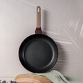 Tigaie Berlinger Haus, Leonardo Nordic, 28 cm, 2.4 L, aluminiu forjat, visiniu mat