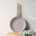 Tigaie adanca cu capac Berlinger Haus, Taupe Nordic, 24 cm, 2.3 L, aluminiu forjat, taupe mat/natur