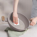 Oala cu capac Berlinger Haus, Taupe Nordic, 28 cm, 3.8 L, aluminiu forjat, taupe mat/natur