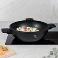Tigaie Wok cu capac Berlinger Haus, Matte Black, 30 cm, aluminiu forjat, negru