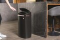 Cos de gunoi cu senzor Berlinger Haus, Black Rose, 39.5x28x67 cm, 58 L, fier, negru