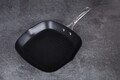 Tigaie grill Berlinger Haus, Shine Basalt, 28 cm, 2.1 L, aluminiu forjat, negru