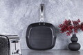 Tigaie grill Berlinger Haus, Shine Basalt, 28 cm, 2.1 L, aluminiu forjat, negru