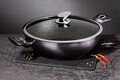 Tigaie Wok cu capac Berlinger Haus, Carbon Pro, 30 cm, aluminiu forjat, gri inchis