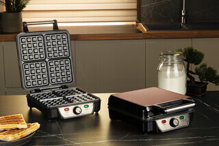 Roz;Negru, Aparat vafe 1100W