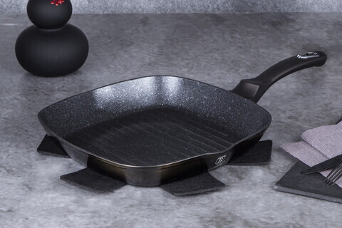 Tigaie grill Berlinger Haus, Shiny Black, 28 cm, 2.1 L, aluminiu forjat, negru