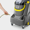 Aspirator cu spalare prin injectie-extractie profesional Puzzi 30/4 E, Karcher, gri