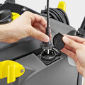 Aspirator cu spalare prin injectie-extractie profesional Puzzi 30/4 E, Karcher, gri