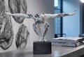 Statueta / figurina decorativa, Mauro Ferretti, Gymnast Sculpture, 50x16x34 cm, polirasina, alb/negru