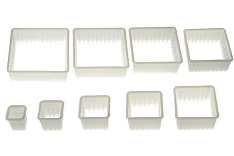 Set 9 forme pentru biscuiti Square, Silikomart, 3x3 cm - 11x11 cm, nailon